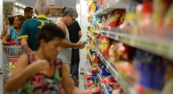 Custo da cesta básica cai em 20 capitais em setembro, segundo o Dieese